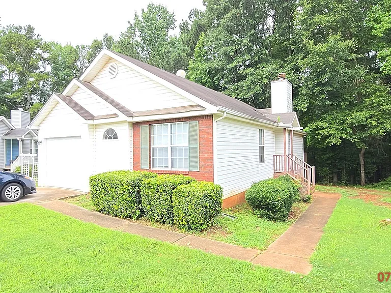 308 J C Ct — Photo 1
