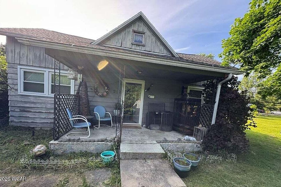 1st image of 212 S Sandusky St