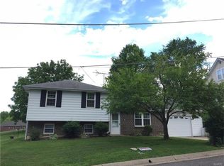 1230 W 8th St, Washington, MO 63090