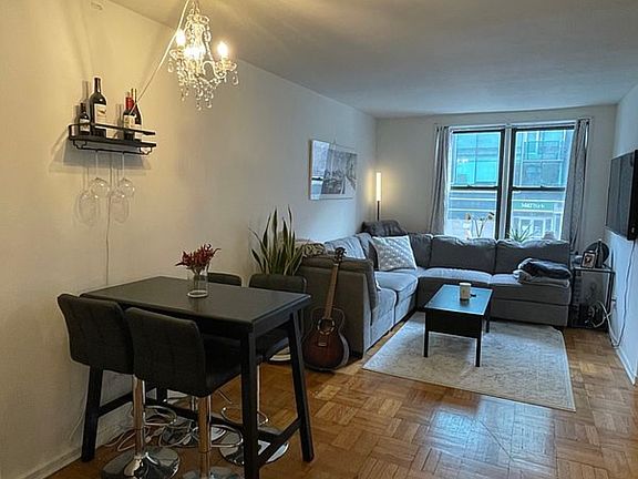 4th image of 200 W 18th St APT 2g