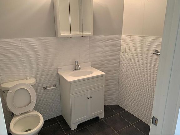 2nd image of 127 Van Horne St #2A