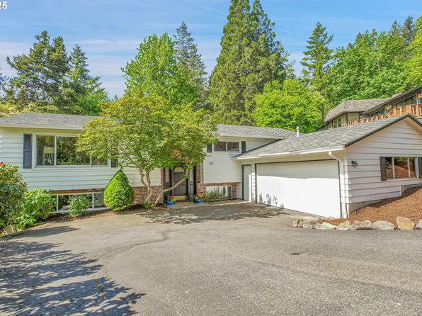 38 Churchill Downs, Lake Oswego, OR 97035