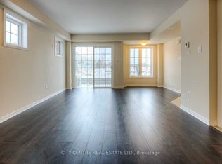 2441 Greenwich Dr #38, Oakville, ON L6M 0S3