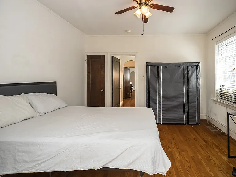 7300 Lindell Blvd — Photo 24