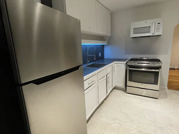 1006 W Woodlawn Ave, San Antonio, TX