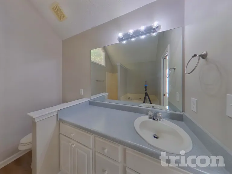 162 Willow Springs Ln — Photo 9