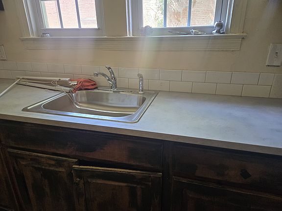 4th image of 5214 Harford Rd Unit A