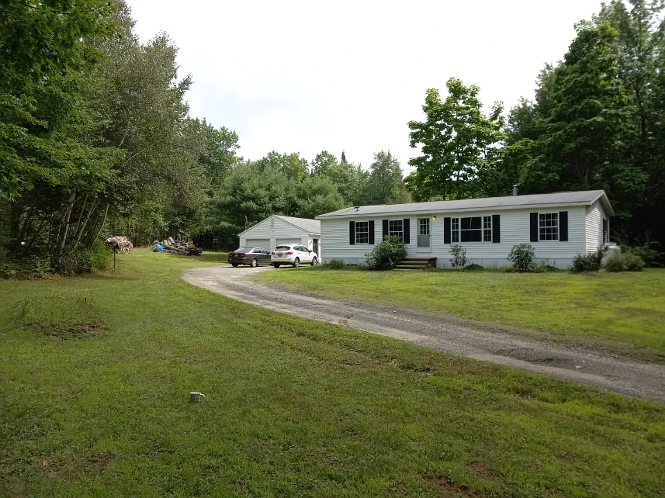 3 bed, 1250 sqft, $2,500 — Photo 4