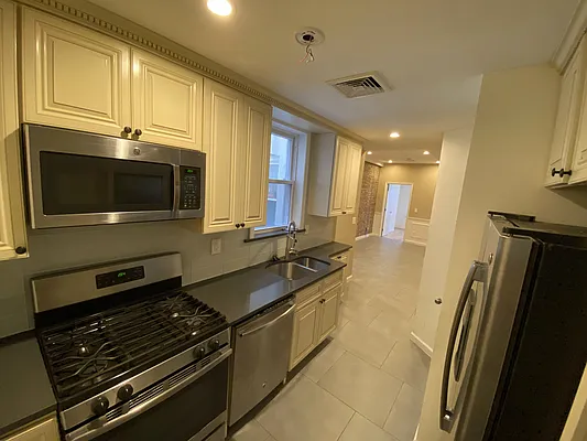 Rented by Voro NYC | media 14