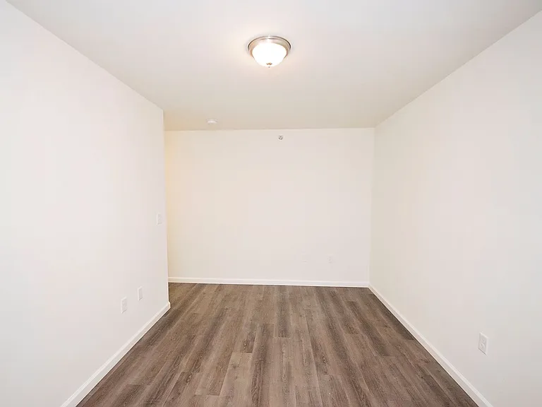 Apartments On Main — Photo 61