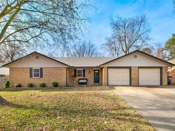 4200 Miller Dr, Springdale, AR 72762