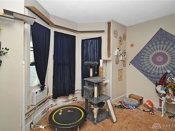 3rd image of 205 Central Ave