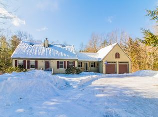 17 Curtis Rd, Freeport, ME 04032