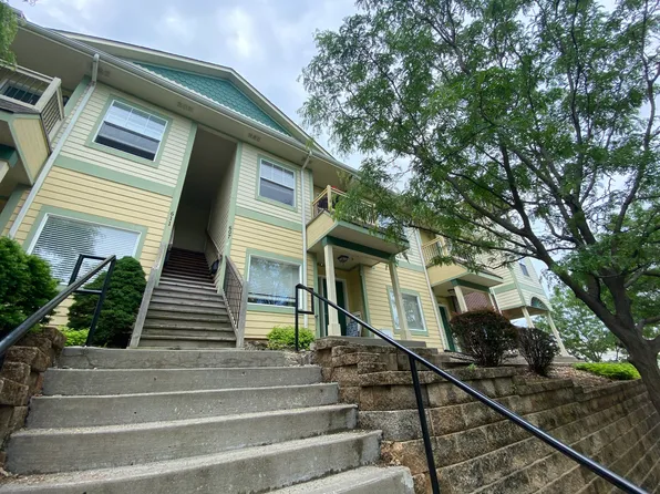 z-103125-Cherry Hill Row