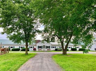 802 Queen Anne Rd, Amsterdam, NY 12010