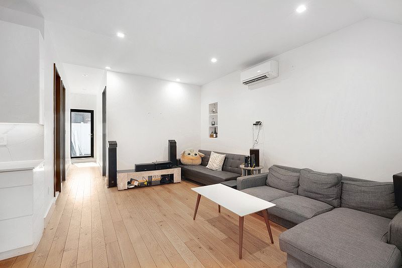 1st image of 100 2nd Ave APT 2