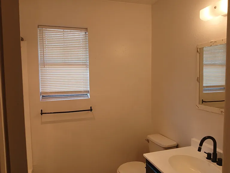 1217 S Maddox Ave — Photo 11