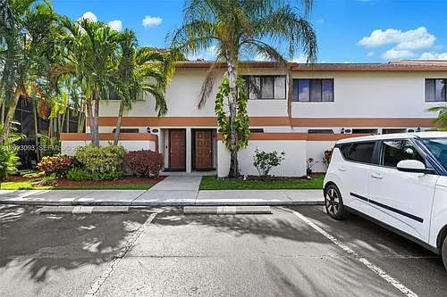 4241 SW 71st Way #4241 Photo 1