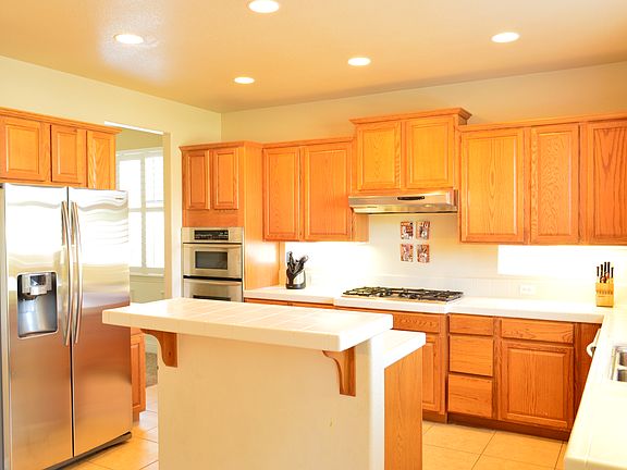 2nd image of 616 Lilja Ct