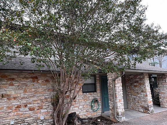 2nd image of 3545 N Hills Dr APT D