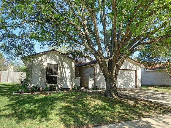 3rd image of 3222 Rocky Crest Dr