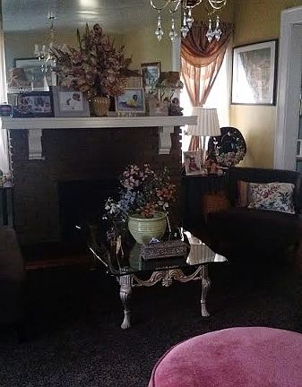 2nd image of 292 N Maple Ave