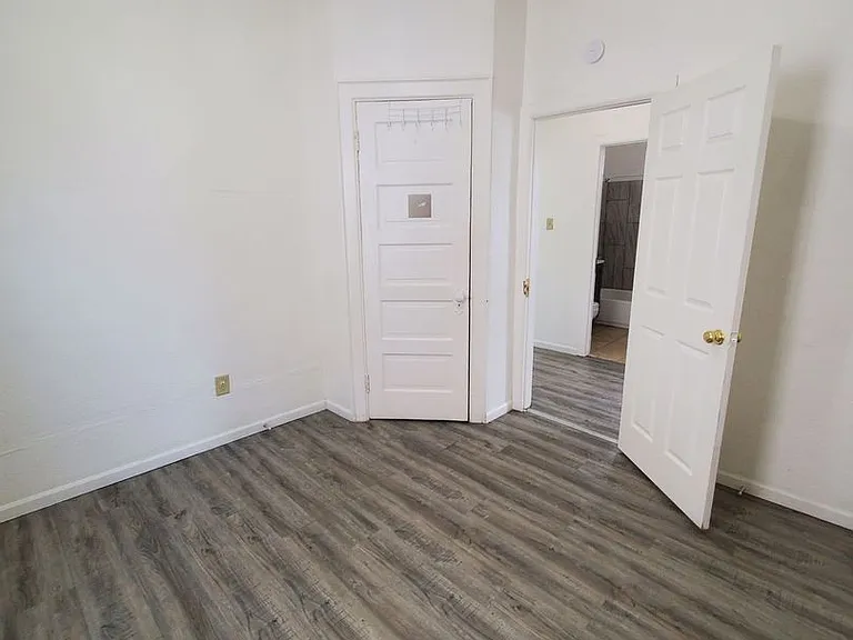 2508-2508A N 35th St. (Duplex) — Photo 7