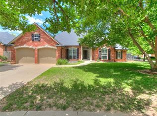 4901 Cypress Lake Dr, Norman, OK 73072