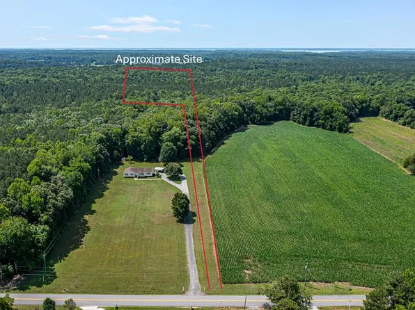 Black Stump Rd, Weems, VA 22576