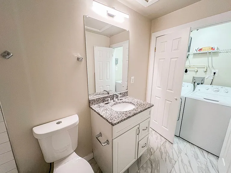 845 Upshur St NW — Photo 5