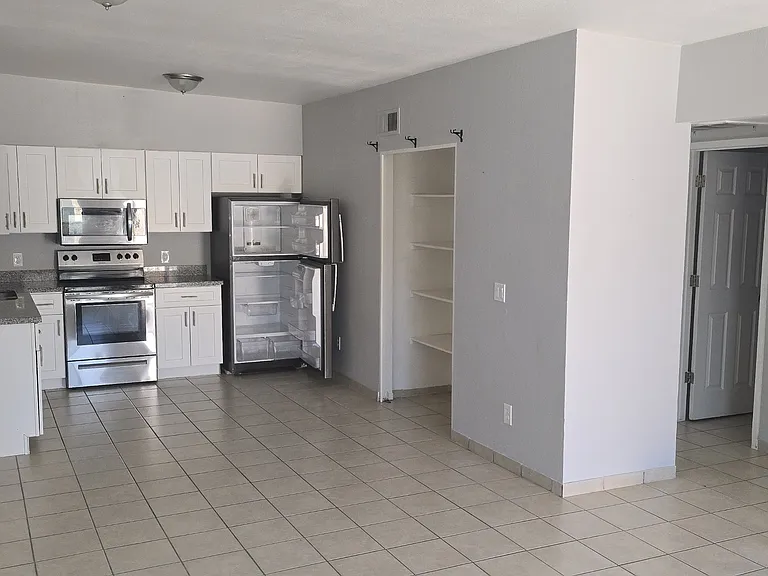 457 E Quail Ave #3 — Photo 10
