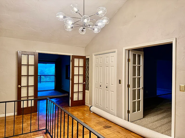1291 N Revere Rd — Photo 2