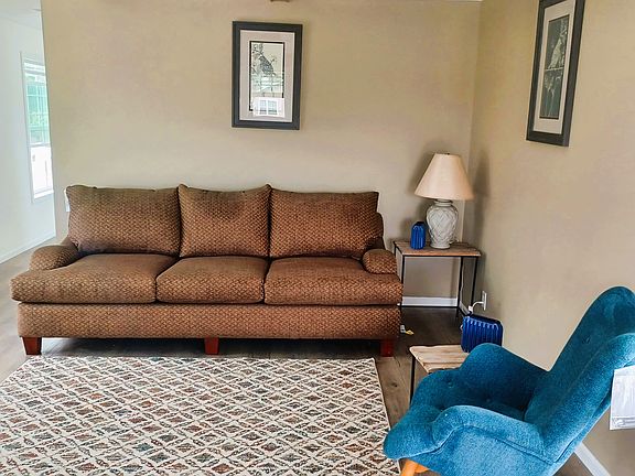 4th image of 1500 E Linden Dr #124