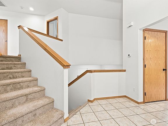 4th image of 12718 131st Street NW