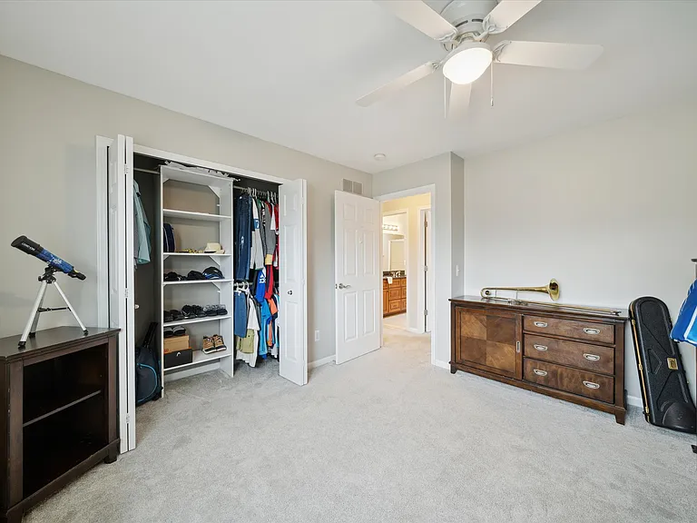 4976 Saddle Brook Ct — Photo 32