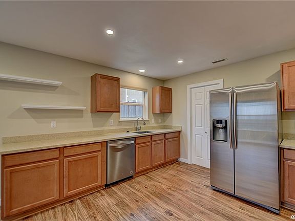 5th image of 17321 84th Avenue Ct E