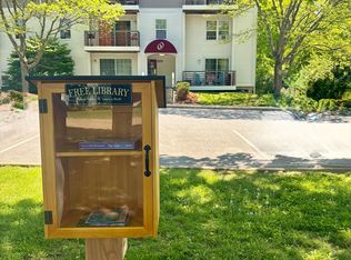 Olde Orchard Park, South Burlington, VT 05403