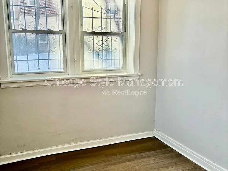 6900 S Jeffery Blvd #G — Photo 3