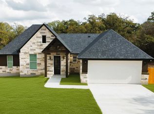 116 Pine Point Cv, Elgin, TX 78621