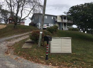 14 Whites Carver Rd, Grafton, WV 26354