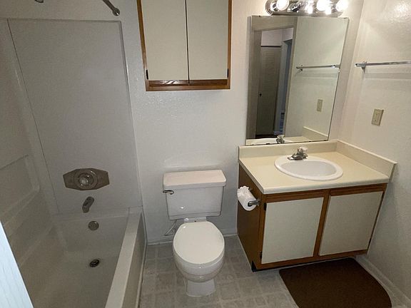 5th image of 631 Buoy Ln Unit 301