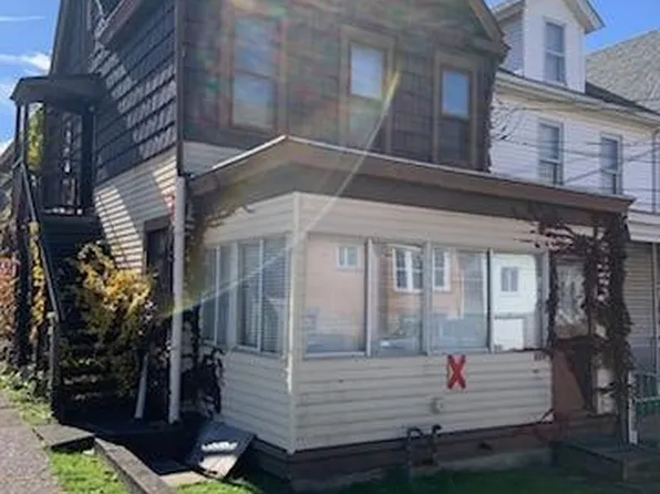 625 Walnut St, New Kensington, PA 15068