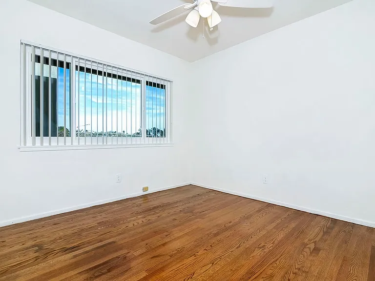 2171 Fairfield St — Photo 14