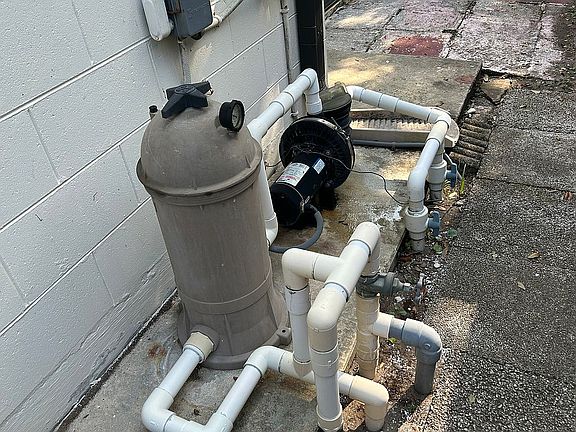 4th image of 805 E 11th Ave