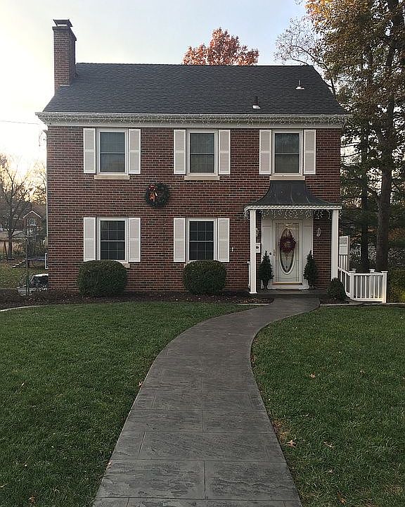 1st image of 125 Douglas Dr