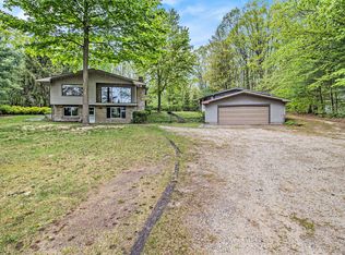 6658 W Jagger Rd, Ludington, MI 49431