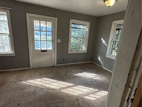 3rd image of 1203 Euclid Ave