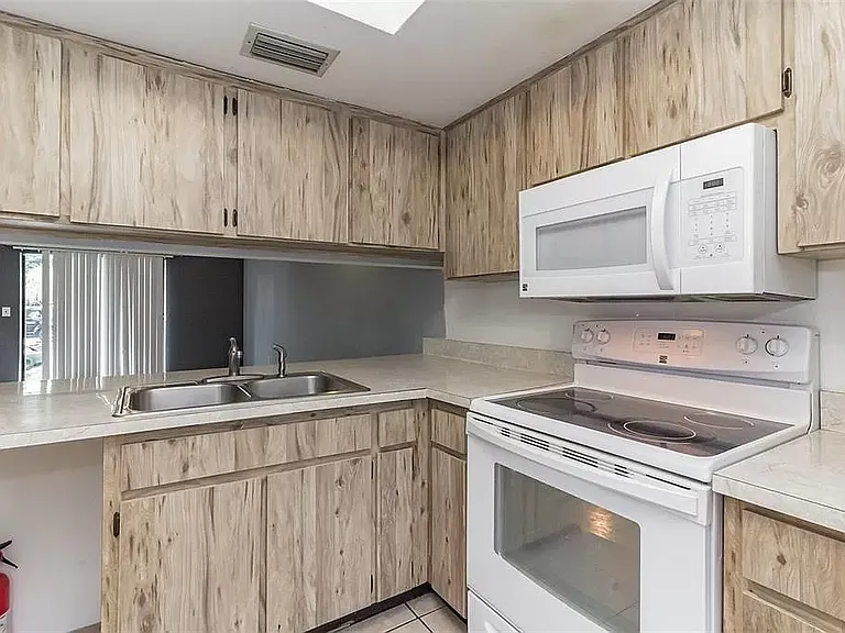 5005 Terrace Palms Cir #102 — Photo 8