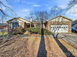 5216 Bethel Church Rd, Hickory, NC 28602