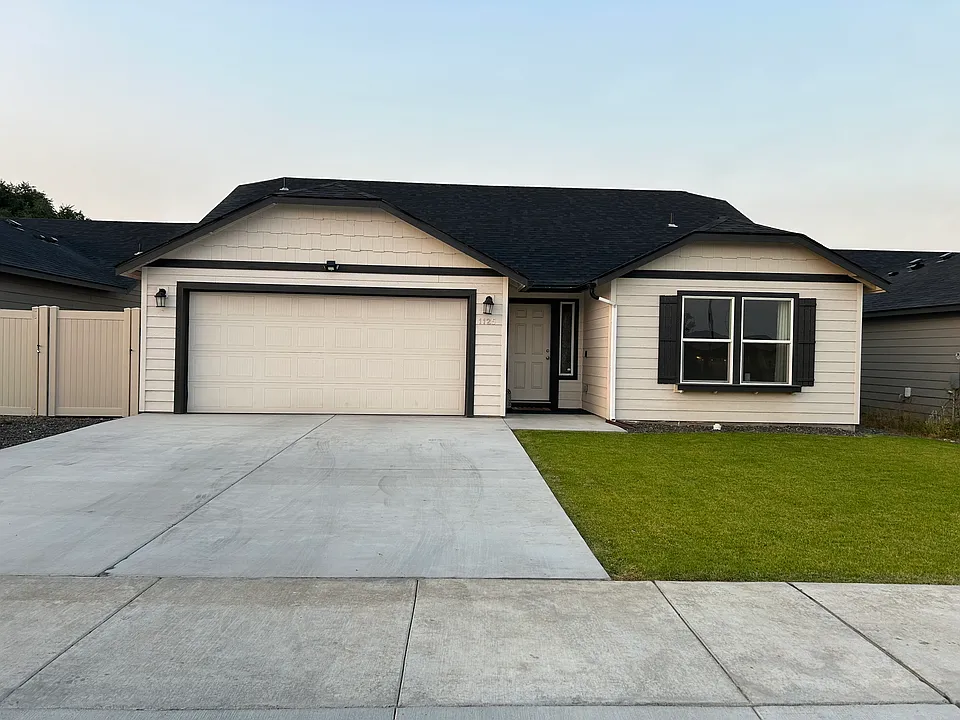 1125 W Sequoia Rd